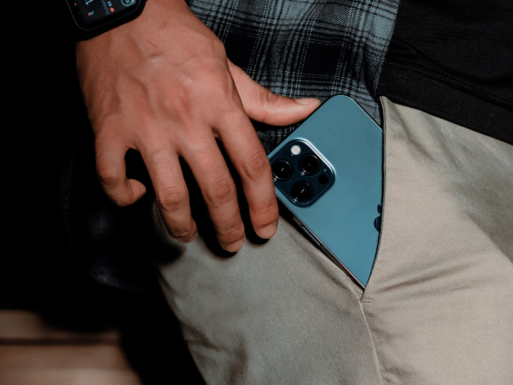 How to Reduce EMF Exposure from iPhones in Pockets Without Sacrificing Convenience