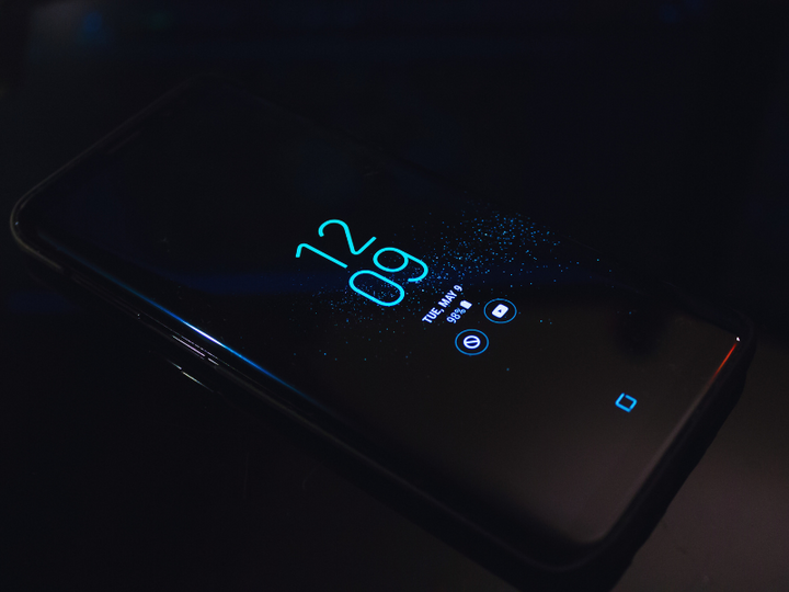 How to Ensure EMF Shields for Samsung Without Compatibility Issues