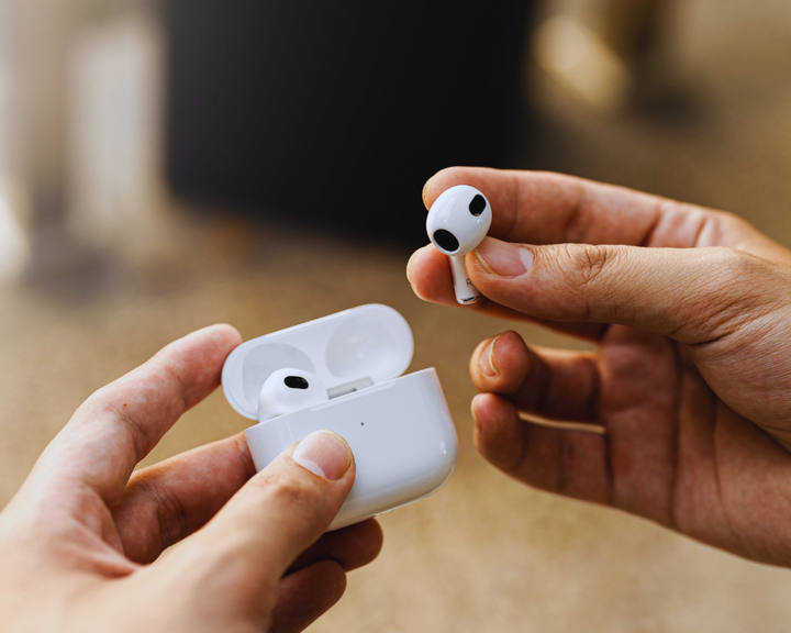 How to Shield Against Radiation in AirPods 3rd and 4th Generations